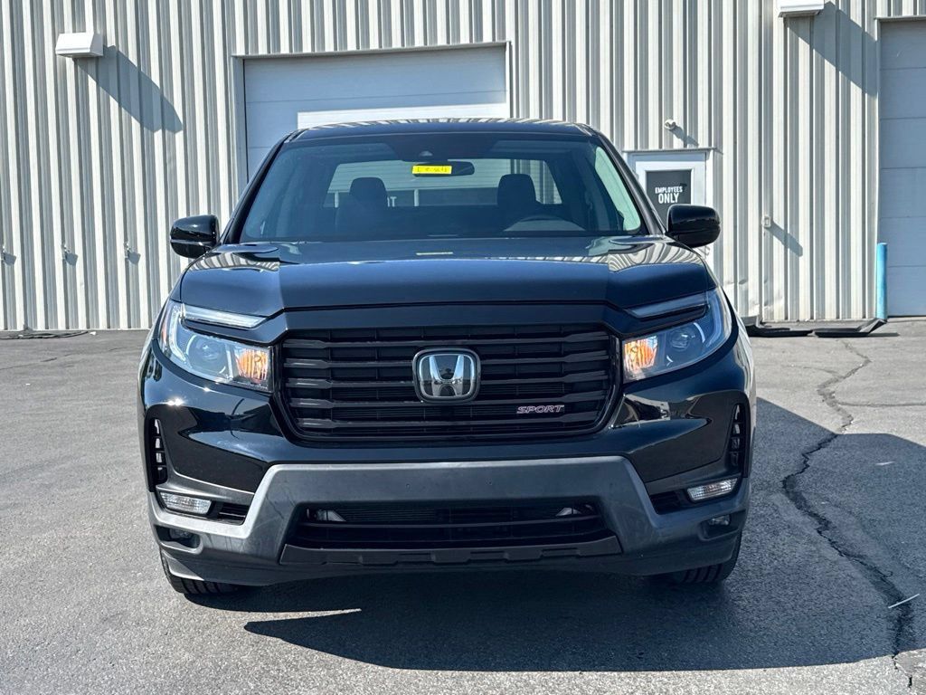 Used 2023 Honda Ridgeline Sport image 2