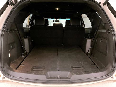 Used 2015 Ford Explorer XLT w/ Equipment Group 202B AWD/4WD image 35