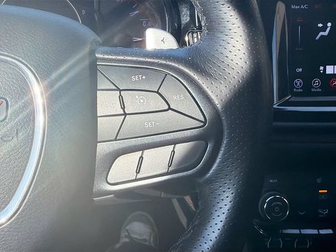 Used 2023 Dodge Durango GT AWD/4WD image 35