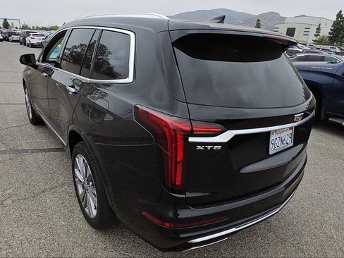 Used 2024 Cadillac XT6 Premium Luxury FWD image 8