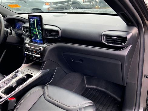 Used 2020 Ford Explorer ST w/ ST Street Pack AWD/4WD image 17