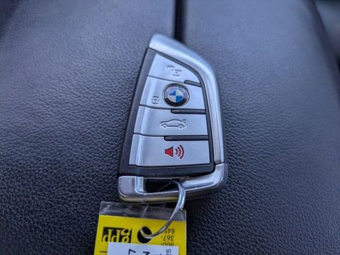 Used 2021 BMW X7 xDrive40i w/ Premium Package image 39