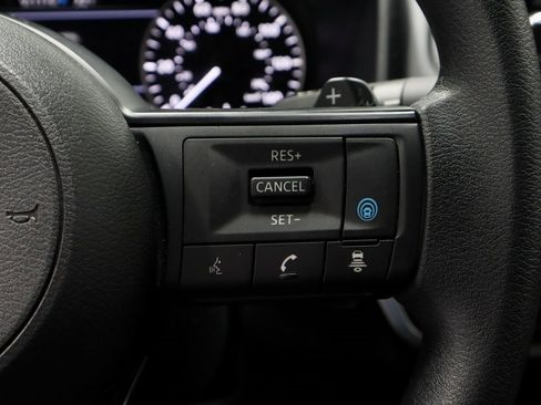 Certified 2024 Nissan Rogue SV image 31