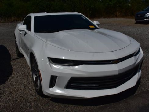 Used 2018 Chevrolet Camaro LT w/ RS Package RWD image 2