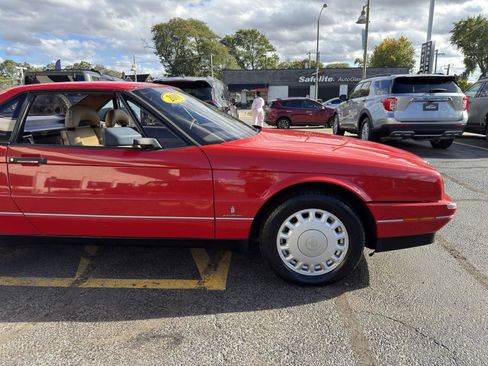 Used 1988 Cadillac Allante BASE image 8
