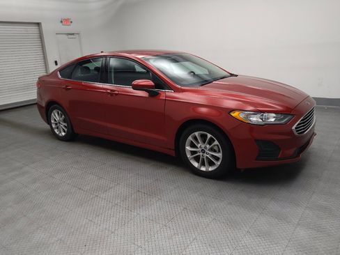 Used 2020 Ford Fusion SE FWD image 11