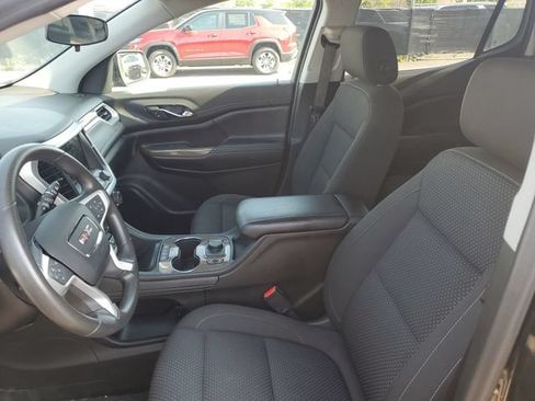 Certified 2023 GMC Acadia SLE w/ Driver Convenience Package FWD image 18