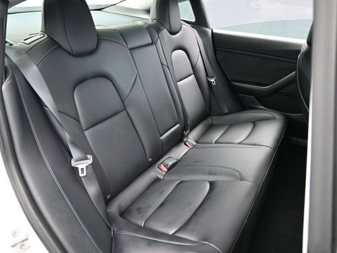 Used 2023 Tesla Model 3 Standard Range image 41