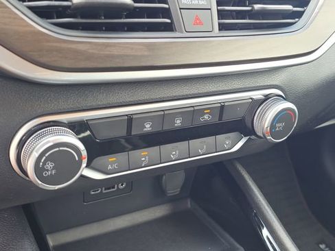 Certified 2024 Nissan Altima 2.5 SV FWD image 24