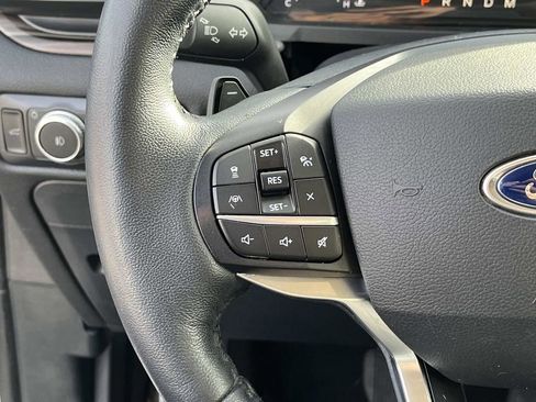 Used 2020 Ford Explorer Limited image 32