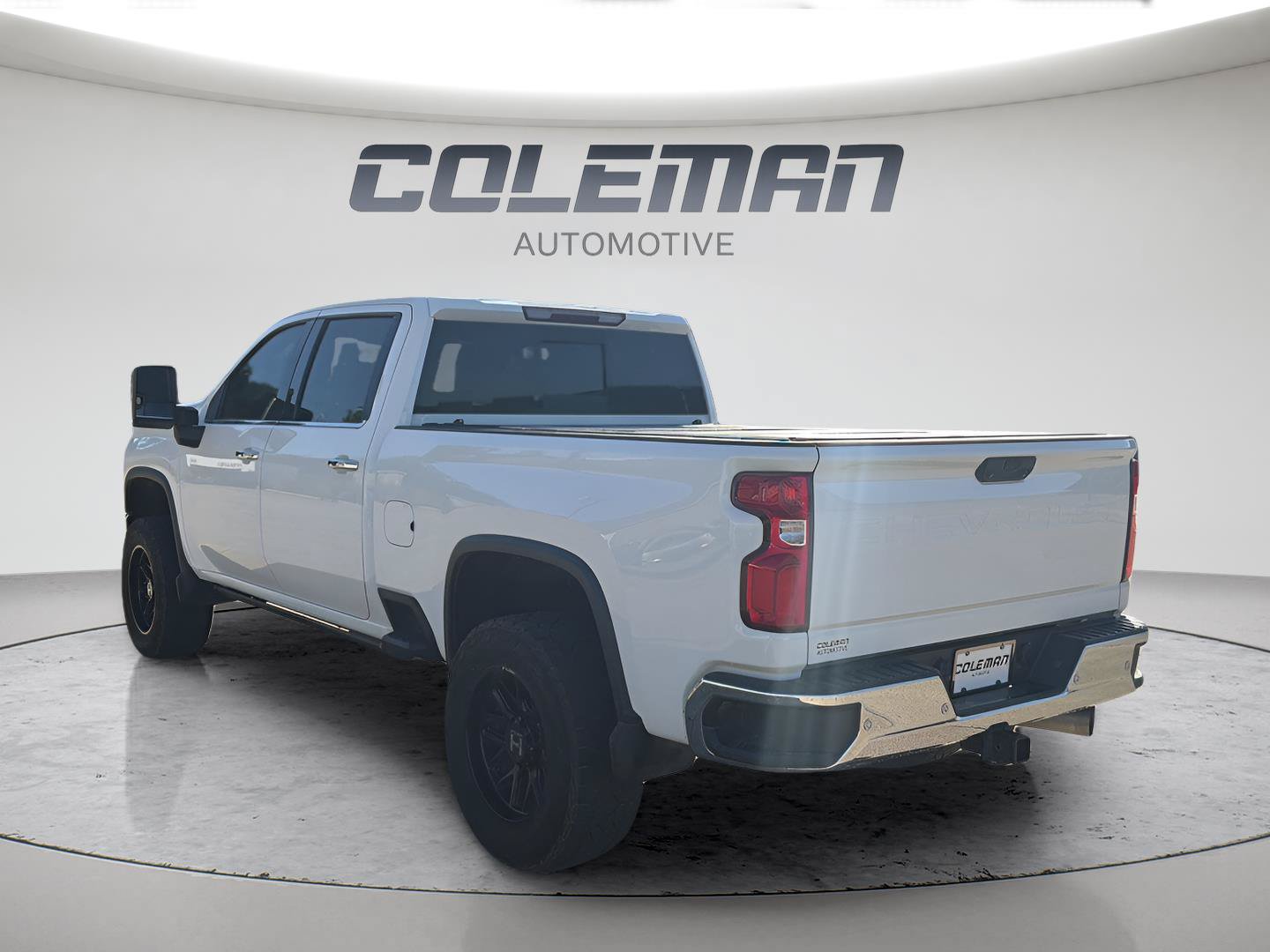 Used 2021 Chevrolet Silverado 2500 LTZ w/ LTZ Plus Package AWD/4WD image 9