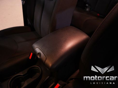 Used 2016 Jeep Wrangler Unlimited Sport w/ Quick Order Package 24S image 32