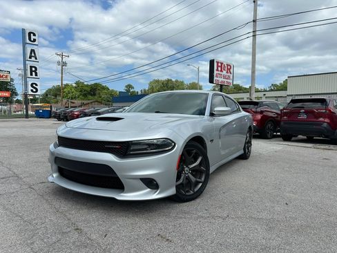 Used 2019 Dodge Charger R/T RWD image 1