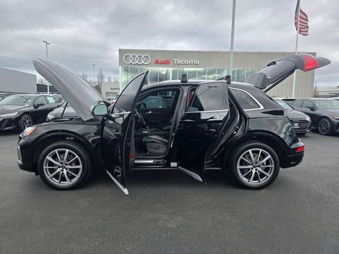 Used 2023 Audi SQ5 Premium Plus w/ Premium Plus Package image 12