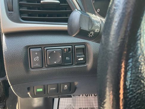 Used 2014 Nissan Sentra SR w/ SR Driver Package FWD image 14