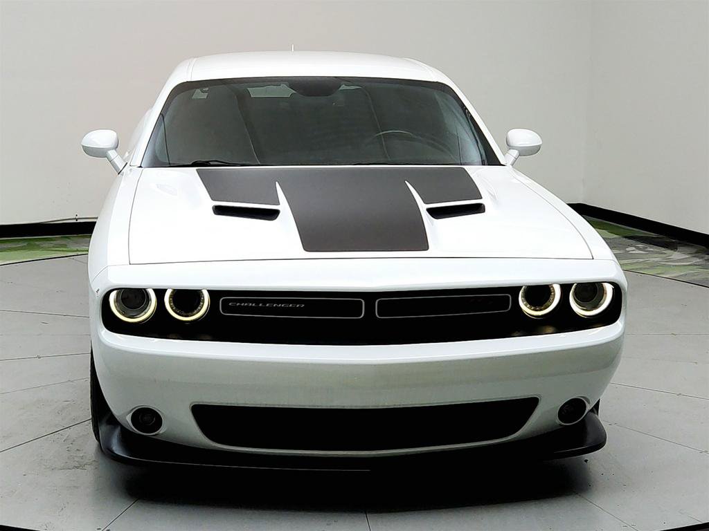 Used 2018 Dodge Challenger R/T Scat Pack RWD image 2