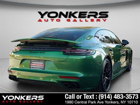 Used 2019 Porsche Panamera GTS image 11