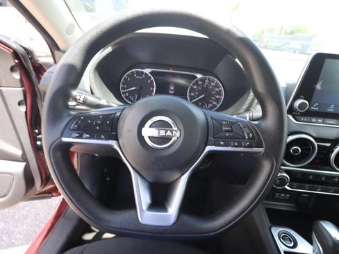 Used 2024 Nissan Sentra SV FWD image 13