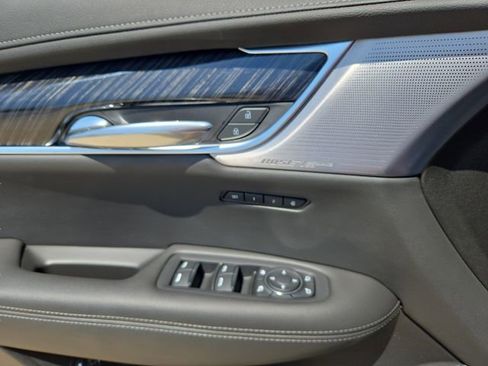 Used 2024 Cadillac XT6 Premium Luxury w/ LPO, Floor Liner Package AWD/4WD image 29