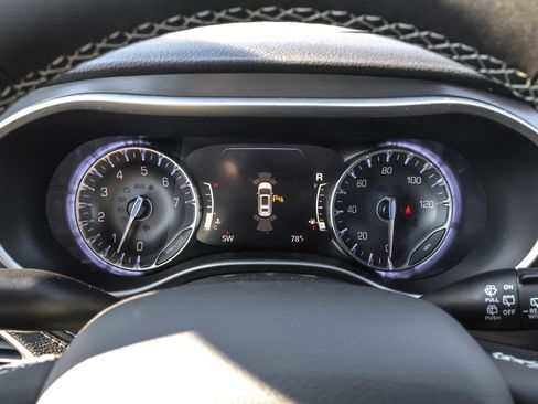 New 2026 Chrysler Pacifica Select image 21