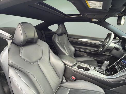Used 2018 INFINITI Q60 3.0t Luxe w/ Sensory Package 3.0T Luxe AWD/4WD image 20