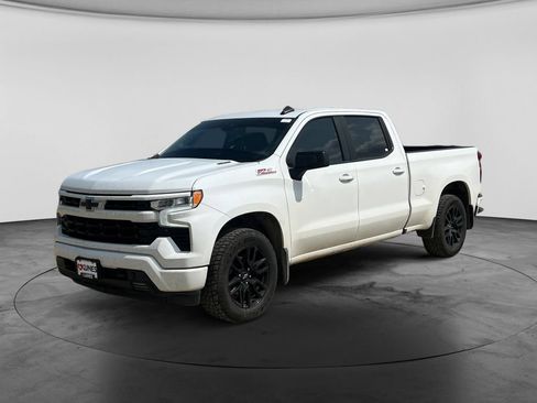 Used 2024 Chevrolet Silverado 1500 RST w/ Z71 Off-Road Package AWD/4WD image 5