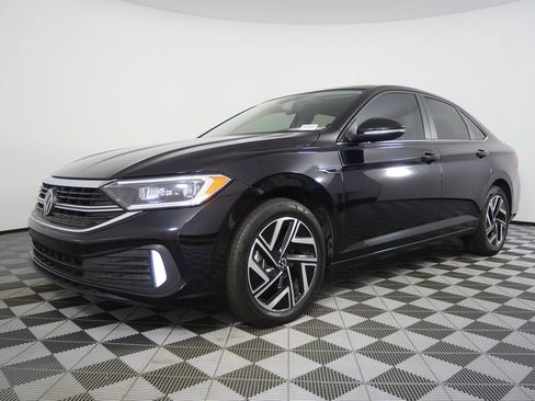 Used 2024 Volkswagen Jetta SEL FWD image 7