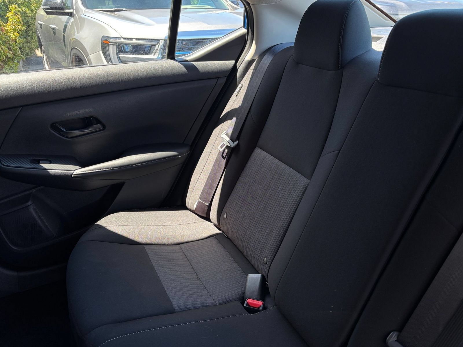 Used 2025 Nissan Sentra SV FWD image 37