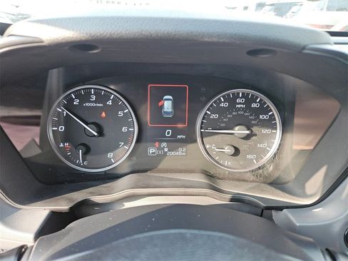 Used 2024 Subaru Crosstrek 2.0i Premium image 19
