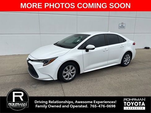 Used 2022 Toyota Corolla LE image 1