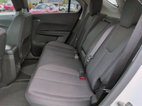 Used 2017 Chevrolet Equinox LT w/ Convenience Package AWD/4WD image 6