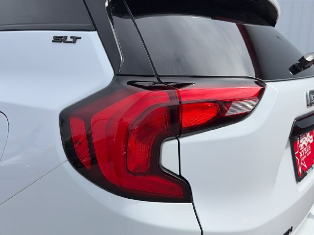 Used 2021 GMC Terrain SLT w/ Infotainment Package II AWD/4WD image 21