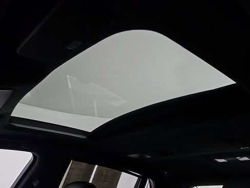 Used 2023 Lexus LS 500h AWD w/ Luxury Package image 16