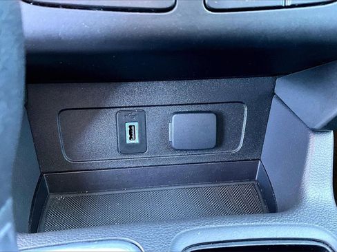 Used 2017 Ford Escape SE image 31