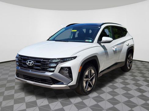 Certified 2025 Hyundai Tucson SEL AWD/4WD image 2