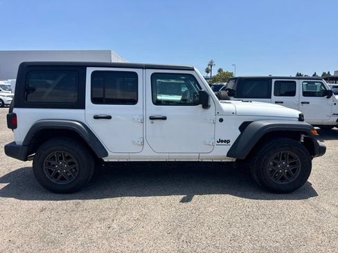 Used 2024 Jeep Wrangler Unlimited Sport AWD/4WD image 4