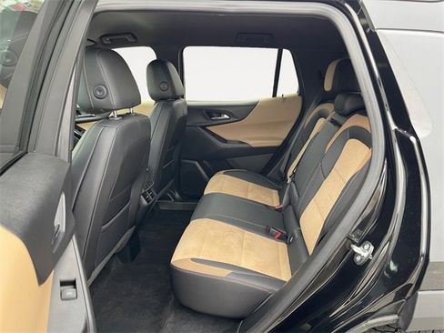 Used 2026 Chevrolet Equinox ACTIV w/ Convenience Package III image 13