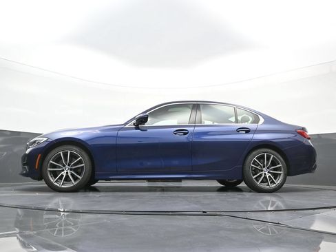 Used 2020 BMW 330i xDrive Sedan AWD/4WD image 24
