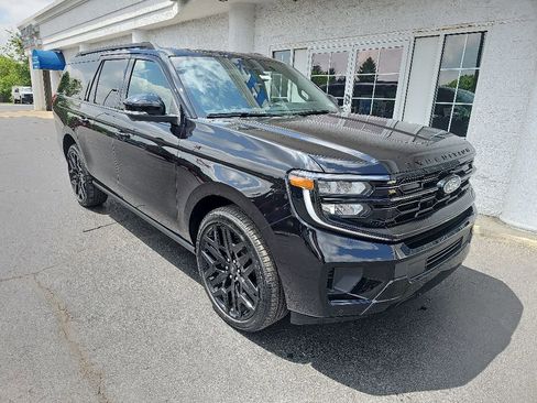 New 2026 Ford Expedition Max Platinum AWD/4WD image 2