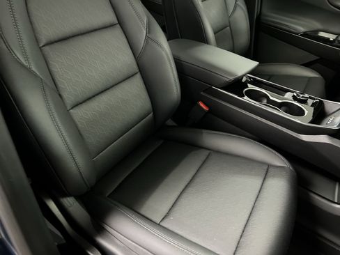 New 2026 Chevrolet Equinox LT w/ Convenience Package II image 63