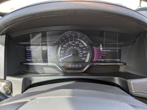 Used 2014 Lincoln MKS w/ Equipment Group 101A image 11