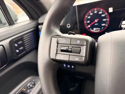 Used 2024 Hyundai Santa Fe Calligraphy image 20