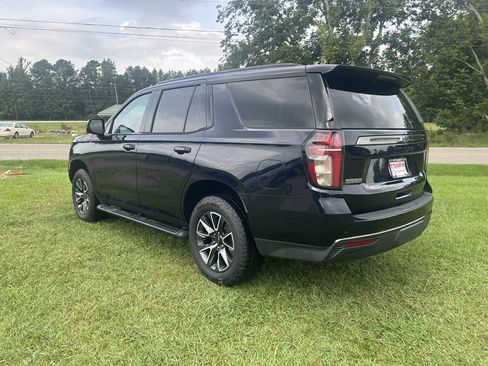 Used 2021 Chevrolet Tahoe Z71 w/ Luxury Package AWD/4WD image 11