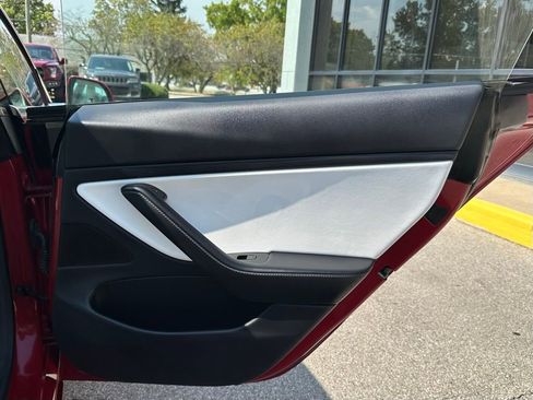 Used 2018 Tesla Model 3 Long Range image 28