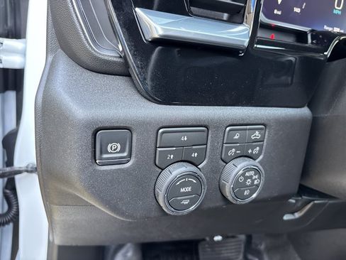 New 2026 Chevrolet Silverado 3500 LT w/ Convenience Package AWD/4WD image 20