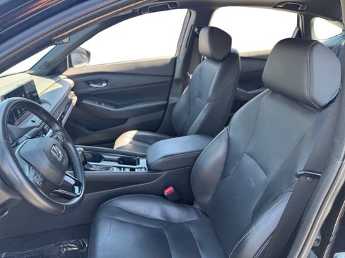 Used 2023 Honda Accord Sport image 9