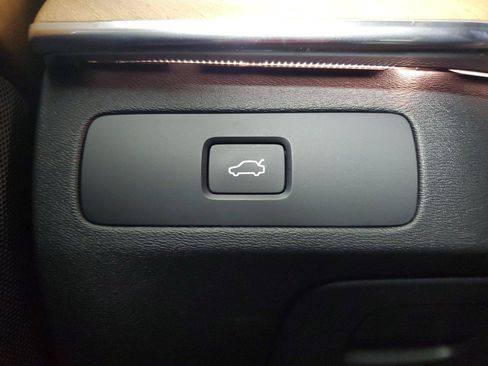 Used 2024 Volvo XC90 B6 Plus w/ Protection Package Premier AWD/4WD image 35