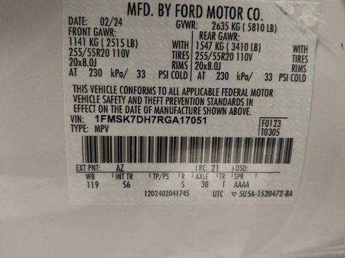 Used 2024 Ford Explorer XLT w/ Equipment Group 202A RWD image 33