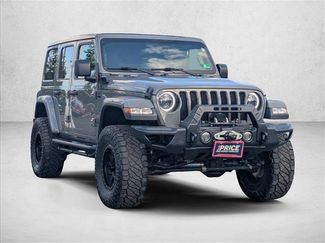 Used 2019 Jeep Wrangler Unlimited Sahara AWD/4WD video 3