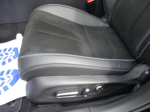 Used 2024 Acura Integra A-Spec FWD image 9